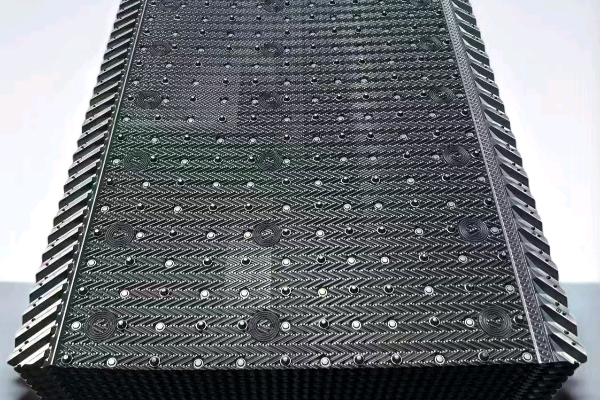 Cooling Tower Media with a Clearly Defined Water-Contact Configuration